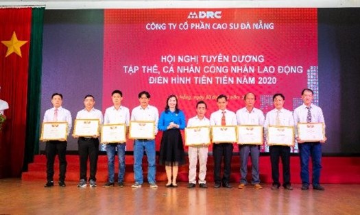 Công đoàn Công ty Cổ phần Cao su Đà Nẵng tổ chức Hội nghị tuyên dương các điển hình tiên tiến trong phong trào thi đua năm 2020