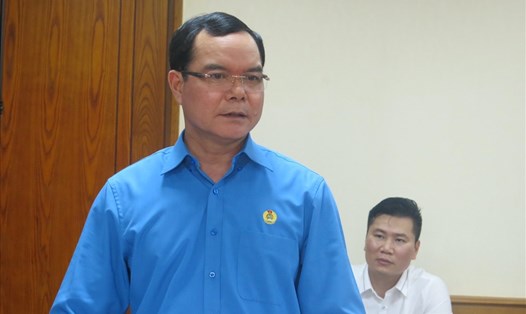 Ông Nguyễn Đình Khang, Uỷ viên Trung ương Đảng, Chủ tịch Tổng Liên đoàn Lao động Việt Nam phát biểu tại hội nghị. Ảnh: Bảo Hân