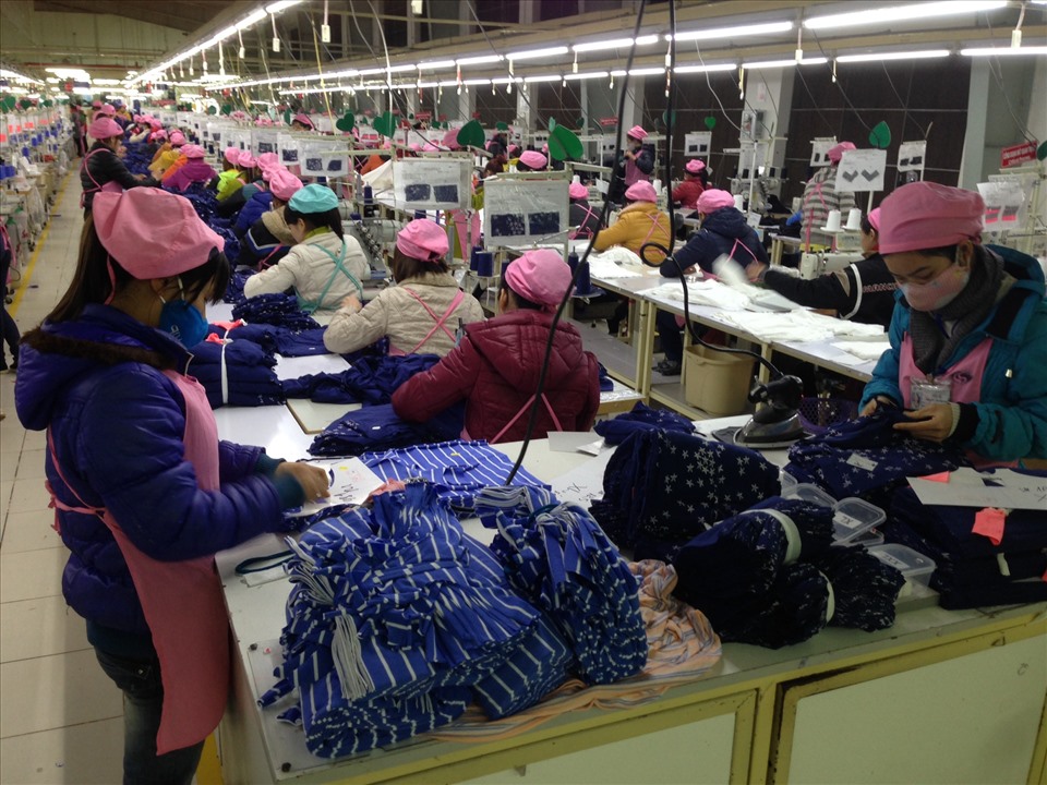 Lao động nữ làm việc trong một doanh nghiệp ngành may tại tỉnh Tuyên Quang. Ảnh: Hà Anh