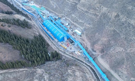 Hai mươi mốt thợ mỏ bị mắc kẹt tai nạn mỏ than ngày 10.4 ở Tân Cương, Trung Quốc. Ảnh: Tân Hoa Xã