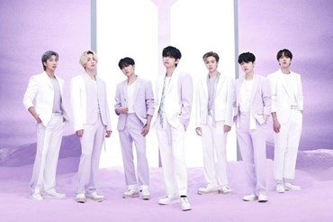 BTS trở lại với buổi hòa nhạc trực tuyến “BANG BANG CON 2021” vào tháng 4 tới. Ảnh poster.