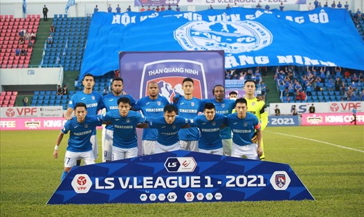 Các cầu thủ CLB Than Quảng Ninh chỉ chịu di chuyển lên Hà Nội đá vòng V.League 2021, sau khi bầu Hùng quyết định ứng 4,5 tỉ đồng để trả lương. Nguồn: VPF
