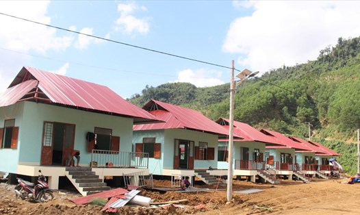 Khu tái định cư của người dân có nhà cửa bị cuốn trôi do thiên tai ở huyện Nam Trà My. Ảnh: Thanh Chung