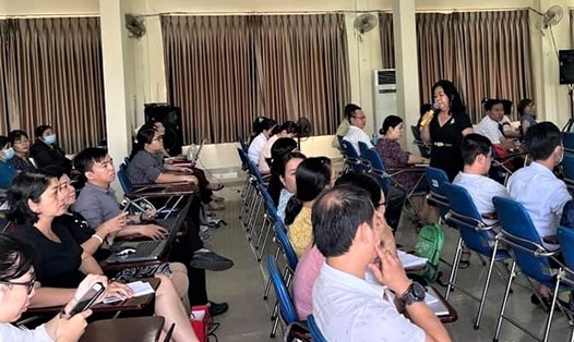 Các cán bộ Công đoàn cơ sở tham gia lớp tập huấn. Ảnh LĐLĐ Quận Tân Phú
