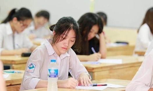 Thí sinh dự thi kỳ thi tuyển sinh lớp 10 năm 2020. Ảnh minh hoạ: Hải Nguyễn.