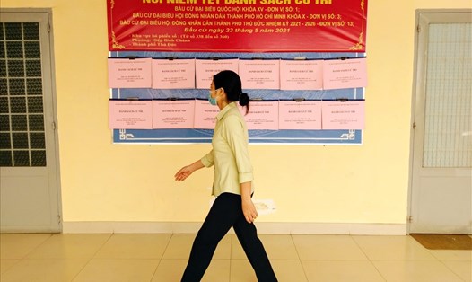 Bảng thông niêm yết danh sách cử tri tại phường Hiệp Bình Chánh (Thành phố Thủ Đức, TPHCM).  Ảnh: Minh Quân