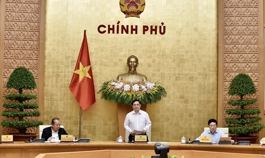 Thủ tướng Phạm Minh Chính chủ trì phiên họp Chính phủ ngày 15.4. Ảnh: VGP/Nhật Bắc