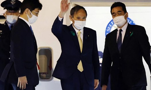 Chuyến bay của Thủ tướng Nhật Bản Suga Yoshihide đã hạ cánh tại căn cứ không quân ở ngoại ô Washington đêm 15.4. Ảnh: AFP