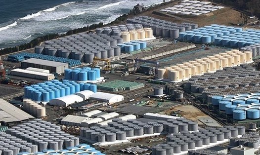 Bể chứa nước tại nhà máy điện hạt nhân Fukushima. Ảnh: AFP