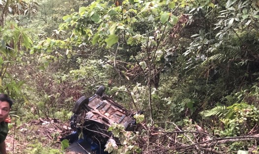 Tại Km 138-300 Quốc lộ 6 đoạn qua huyện Mai Châu (Hòa Bình) nơi chiếc xe xảy ra tai nạn. Ảnh CTV
