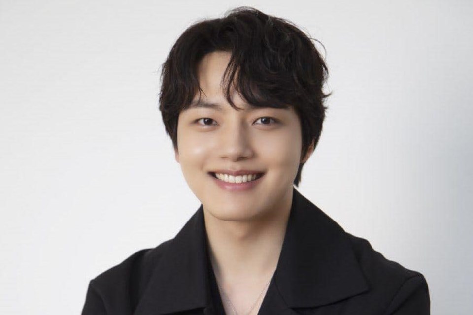 Yeo Jin Goo chia sẻ ý tưởng làm lại bộ phim "Vượt ra tội ác". Ảnh: Soompi Yeo Jin Goo chia sẻ ý tưởng làm lại bộ phim "Vượt ra tội ác". Ảnh: Soompi