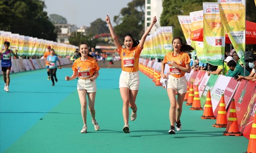 Những hình ảnh đẹp tại Tienphong marathong 2021. Ảnh: V.X