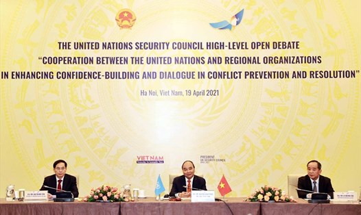 Chủ tịch Nước Nguyễn Xuân Phúc chủ trì Phiên thảo luận mở Cấp cao của Hội đồng Bảo an Liên Hợp Quốc ngày 19.4. Ảnh: BNG