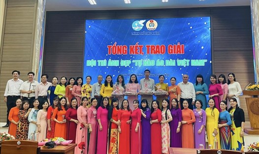 TP.Long Khánh tổ chức Tổng kết - trao giải cuộc thi ảnh đẹp “Tự hào áo dài Việt Nam”. Ảnh: Bích Liên