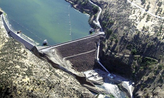 Đập thủy điện Iron Gate ở California. Ảnh: Wiki/Triplicate