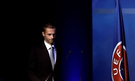Lương của Chủ tịch UEFA, Aleksander Ceferin, là mối quan tâm trong cuộc chiến với European Super League. Ảnh: AFP