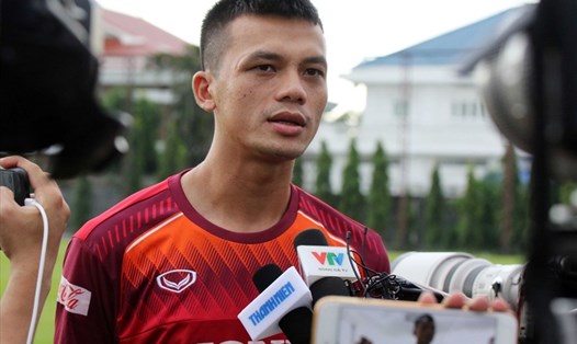Trung vệ Hữu Tuấn từng lên tuyển Việt Nam cuối năm 2019, nhưng hiện tại bị ông Park Hang-seo "ngó lơ". Ảnh: VFF.