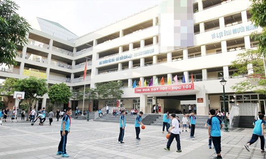Trường THCS Nghĩa Tân (quận Cầu Giấy, Hà Nội) là một trong 7 trường THCS ở Hà Nội thí điểm đào tạo hệ song bằng. Nguồn: THCS nghĩa tân