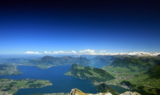 Toàn cảnh hồ Lucerne. Ảnh: Wiki