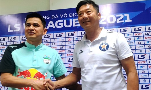 Kiatisak đã giúp Hoàng Anh Gia Lai thắng Đà Nẵng của Lê Huỳnh Đức tại V.League 2021. Ảnh: Fanpage CLB Đà Nẵng.
