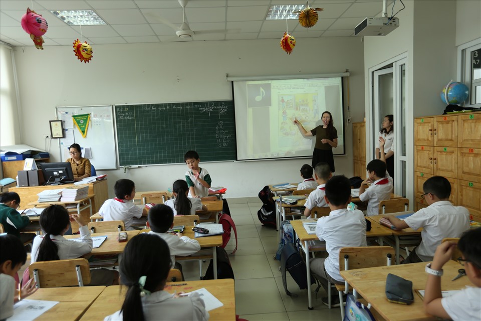 Người có bằng cử nhân chuyên ngành phù hợp có thể trở thành giáo viên. Ảnh minh hoạ: Hải Nguyễn