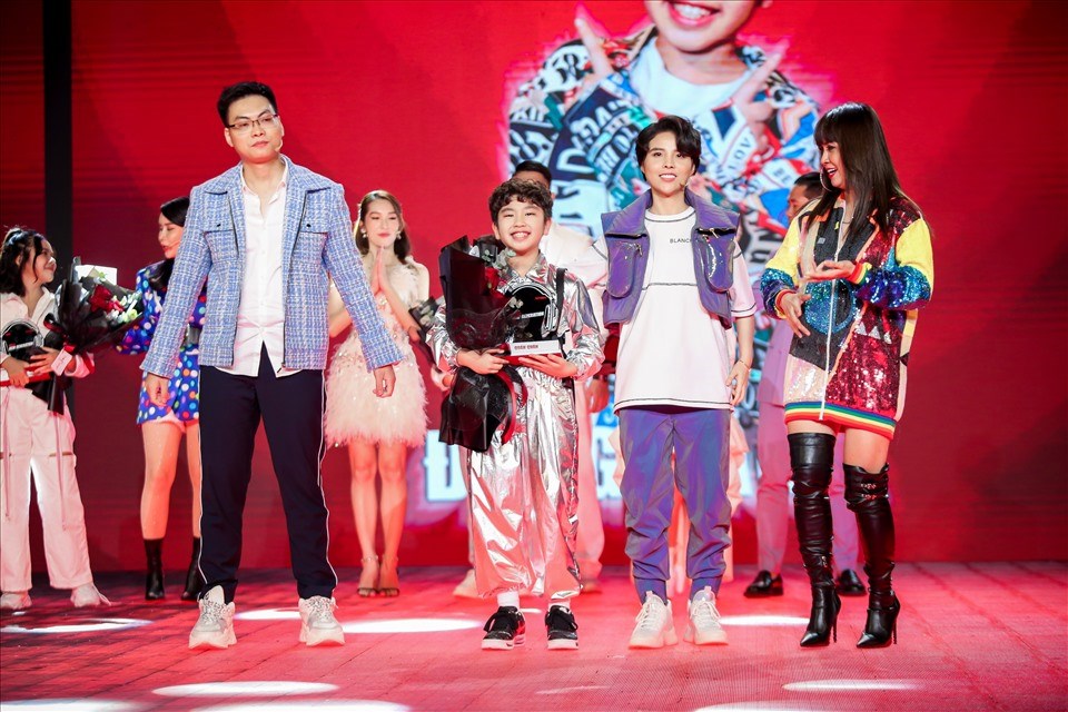 Đăng Bách - Học trò vũ Cát Tường đăng quang. Ảnh: CTCC. Đăng Bách - Học trò vũ Cát Tường đăng quang. Ảnh: CTCC.