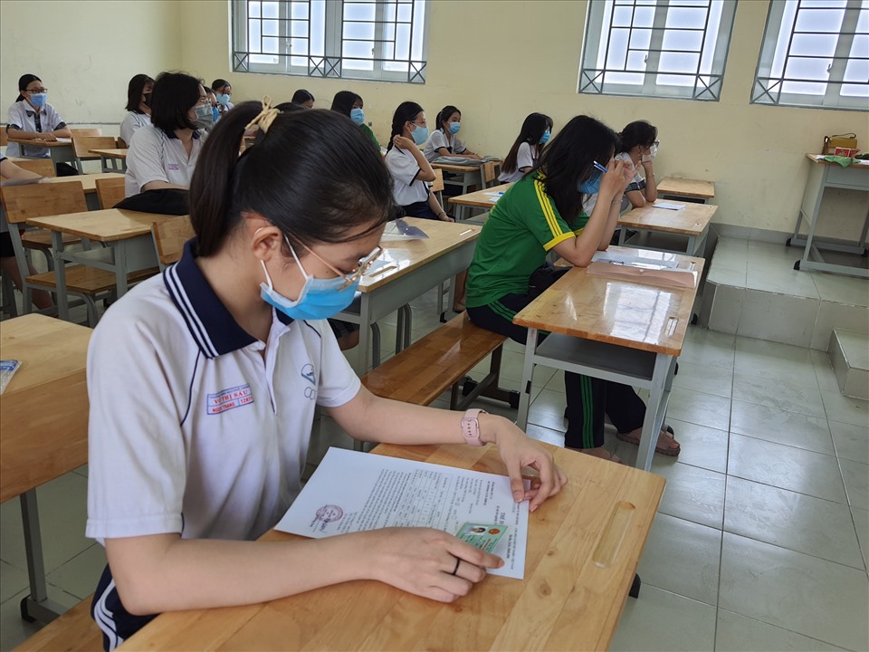 Thí sinh cần lưu ý điền đúng các nội dung trong phiếu đăng ký dự thi để tránh ảnh hưởng quyền lợi. Ảnh: Huyên Nguyễn