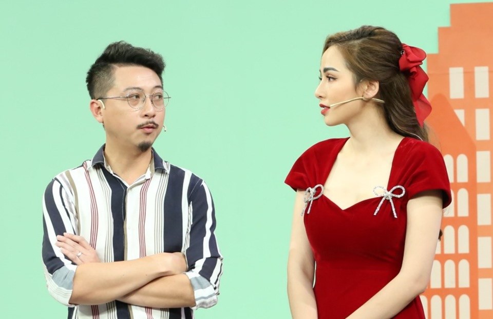 Diễn viên Hứa Minh Đạt, Hoa hậu Diễm Hương trong chương trình. Ảnh: CTCC. Diễn viên Hứa Minh Đạt, Hoa hậu Diễm Hương trong chương trình. Ảnh: CTCC.