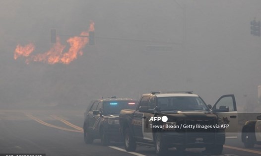 Một vụ cháy rừng ở Mỹ cuối năm 2020. Ảnh: AFP