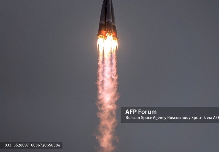 Tên lửa khủng phóng vệ tinh do thám của Mỹ lên quỹ đạo