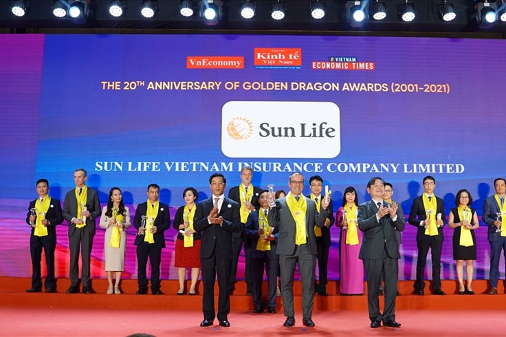 Sun Life Việt Nam vinh dự nhận “Giải Thưởng Rồng Vàng” năm 2021