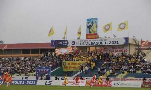 Sân Thanh Hoá không đón khán giả trận gặp Hoàng Anh Gia Lai. Ảnh: M.C