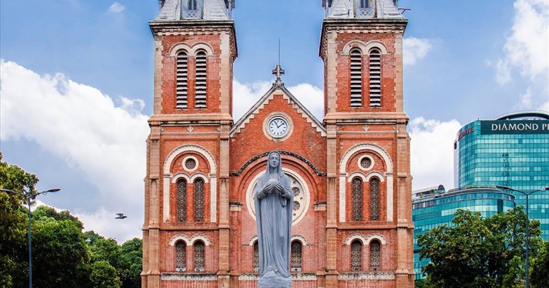 Mỗi di sản kiến trúc là một chứng nhân lịch sử