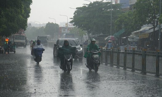 TPHCM và các tỉnh, thành lân cận tiếp tục có mưa dông về chiều tối. Ảnh minh hoạ: Thanh Chân