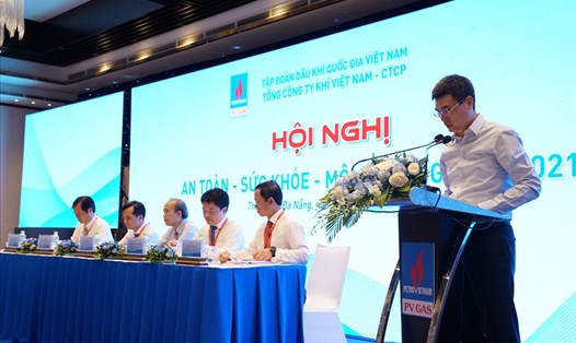 1. Tổng giám đốc PV GAS Dương Mạnh Sơn khai mạc Hội nghị ATSKMT . Ảnh: PV GAS