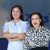 Ca sĩ Văn Mai Hương và nghệ sĩ Việt Hương trong tập mới nhất của "Cơ hội đổi đời". Ảnh: CTCC.