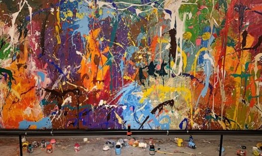 Bức tranh graffiti của nghệ sĩ Mỹ đã bị hư hại do khán giả hiểu lầm ý đồ sắp đặt triển lãm. Ảnh: Street Noise exhibition