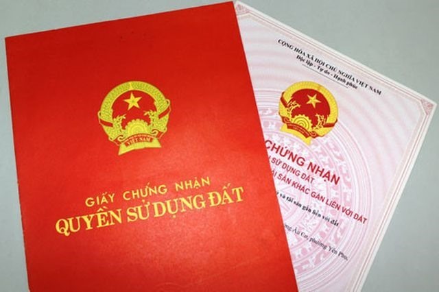 Sổ đỏ là tên gọi khác của Giấy chứng nhận Quyền sử dụng đất. Ảnh: LĐO