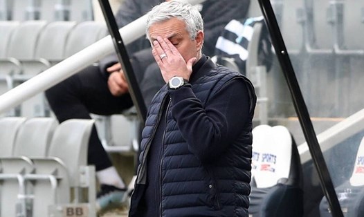 Mourinho lại mất điểm đáng tiếc. Ảnh: AFP.