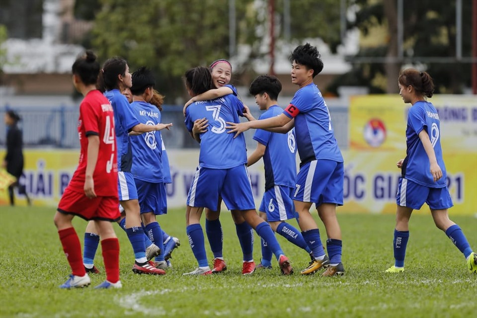 Than Khoáng sản Việt Nam là tân vương giải U19 nữ Quốc gia 2021. Ảnh: Minh Hoàng