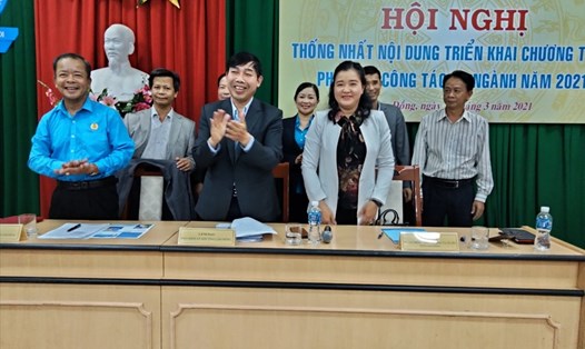 Ký kết chương trình phối hợp của 3 ngành năm 2021 đảm bảo quyền lợi người lao động tỉnh Lâm Đồng. Ảnh: Đức Thiệm