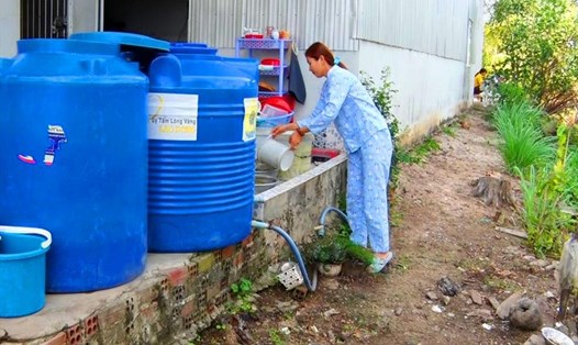 Người dân vùng hạn mặn huyện An Minh (Kiên Giang) không còn nỗi lo "khát" nước vào mùa khô năm nay. Ảnh: PV