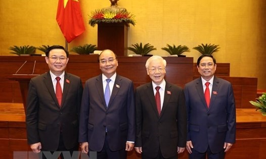 Từ trái qua phải: Chủ tịch Quốc hội Vương Đình Huệ, Chủ tịch Nước Nguyễn Xuân Phúc, Tổng Bí thư Nguyễn Phú Trọng, Thủ tướng Phạm Minh Chính. Ảnh: TTXVN