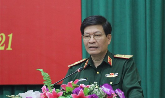 Thiếu tướng Nguyễn Xuân Kiên - Cục trưởng Cục Quân y thông tin tại buổi họp báo. Ảnh: Phạm Đông