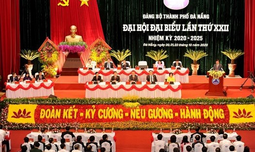 Thành ủy Đà Nẵng thường xuyên tổ chức quán triệt, triển khai đưa Nghị quyết Đại hội Đảng bộ Đà Nẵng vào cuộc sống. Ảnh: Le Hoa
