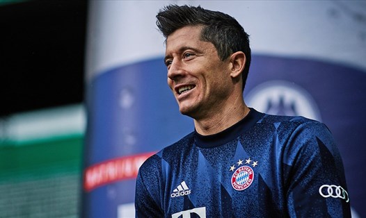 Bayern Munich có thể chấp nhận bán Robert Lewandowski trong mùa Hè này để được giá. Ảnh: Bundesliga