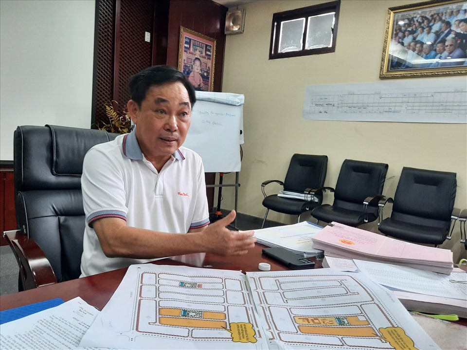 Ông "lò vôi" muốn hiến tổng cộng 4ha đất để bán đấu giá lấy kinh phí mua sắm vật tư y tế phục vụ công tác phòng chống dịch COVID-19. Ảnh: Đình Trọng