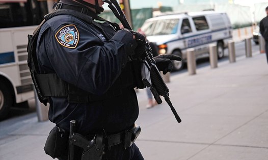 Trong khi nhiều cảnh sát Mỹ chưa từng nổ súng trong suốt sự nghiệp, có những người lại thường xuyên tham gia vào các vụ bắn hạ nghi phạm. Ảnh AFP