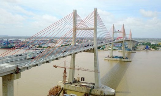 Cầu Bạch Đằng, Quảng Ninh. Ảnh: Plong