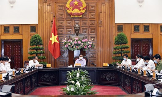 Thủ tướng Phạm Minh Chính chủ trì họp Thường trực Chính phủ về công tác tổ chức bầu cử. Ảnh: VGP